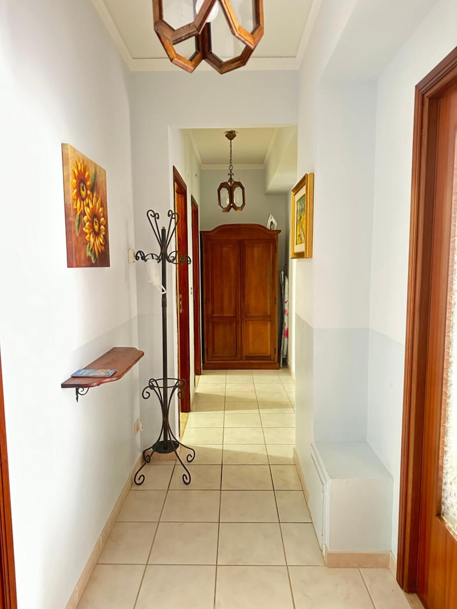 Yellow House تْشيفالو المظهر الخارجي الصورة